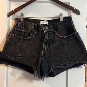 Black Distressed- The Boyfriend Short Mid Rise Curve Love. Size 26.